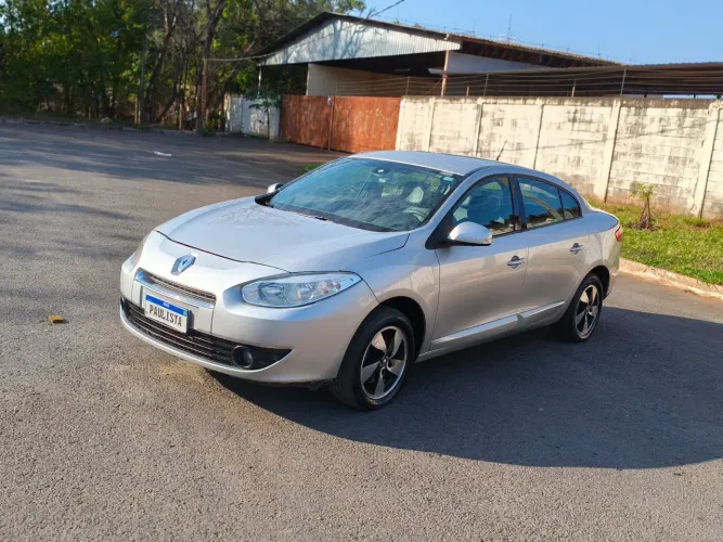 Renault Fluence Sed. Dynamique 2.0 16V Flex Aut. 2012