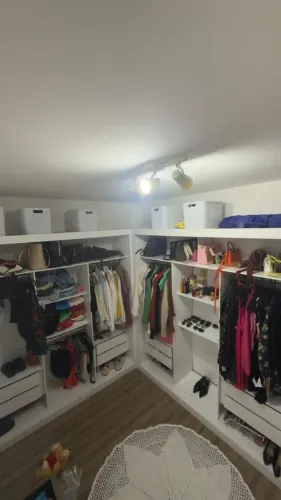 CLOSET MODULADO
