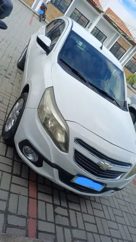 Chevrolet Agile LTZ Easytronic 1.4 8V Flexpower 5P 2014