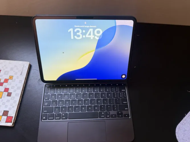 iPad Pro 11-inch (M5) Wi-Fi + Capa Teclado + Apple Pencil Pro
