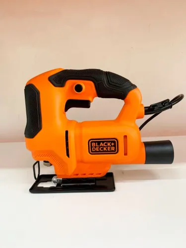 Serra Tico-Tico 400W Black & Decker