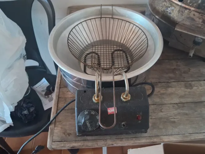 Fritadeira elétrica tacho de 5 litros