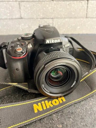 Nikon D5300 + yongnuo 35mm