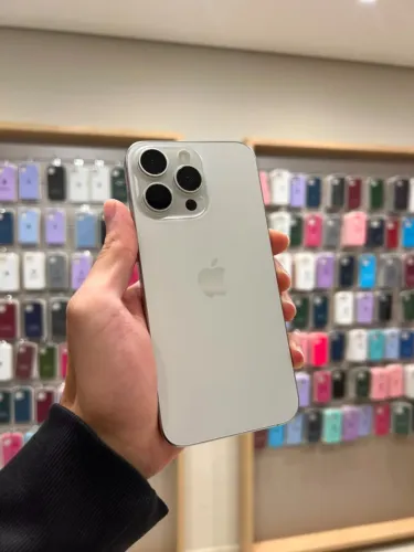 Seminovo - iPhone 15 Pro Max 256 GB Branco - Retirada Loja Shopping Savassi
