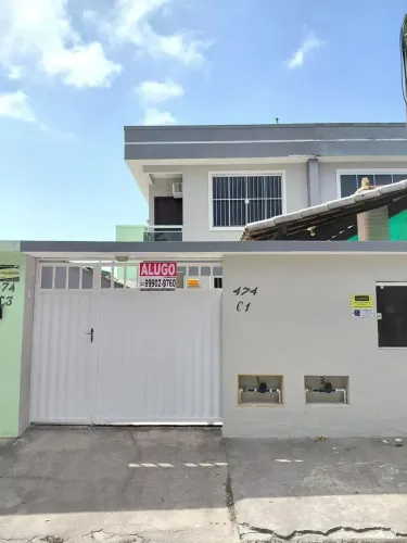 Casa Duplex em Rio das Ostras, Jardim Mariléa, 2 suítes, Comércio na redondeza