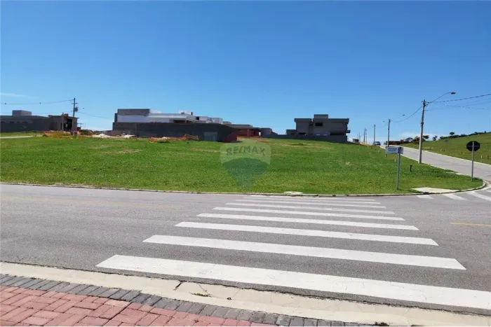 Terreno de Esquina à Venda em Condomínio Fechado em Itupeva/SP | Villagio Azure | Financiá