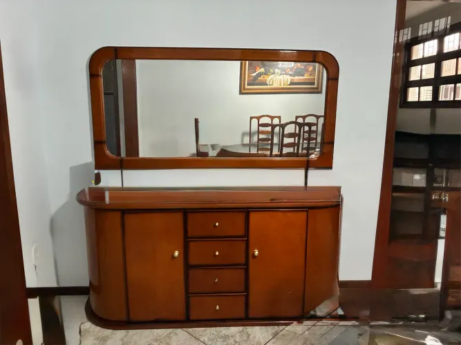 Vende-se sala de jantar completa