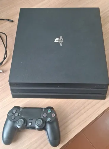 Playstation 4 PRO com SSD+ Jogos