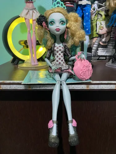 Monster High Lagoona intercâmbio