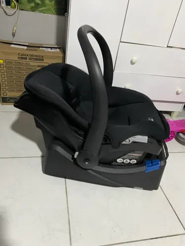 Kit Carrinho + bebê conforto + suporte + berço + banheira tudo por 1300