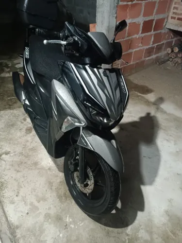 Moto neo 125