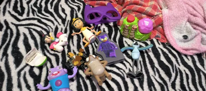 Brinquedos diversos do mcdonalds