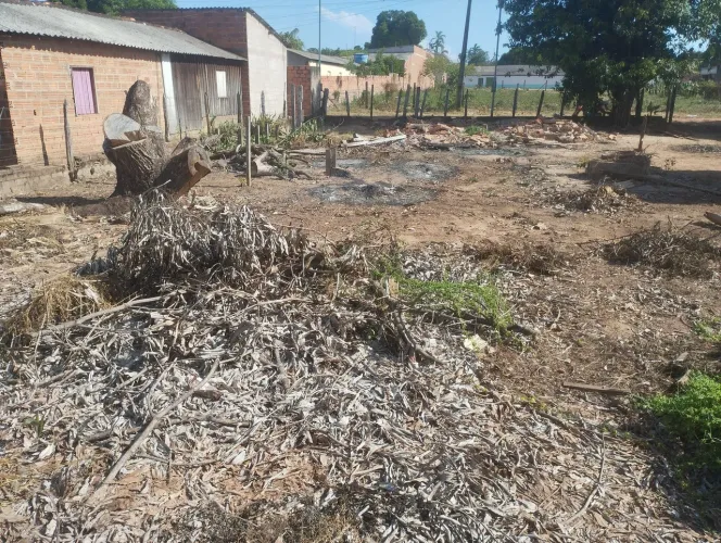 Vende esse terreno bem localizado