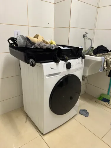 Máquina lava e seca novinha 2 meses de uso