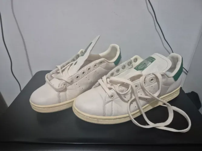 Stan Smith VERSÃO LIMITADA 