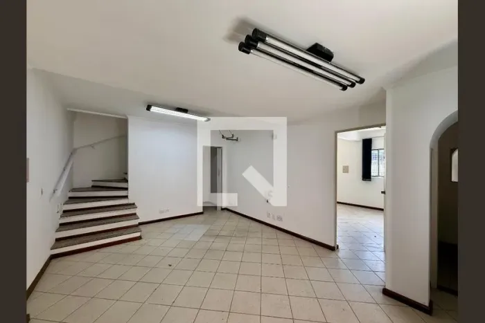 Casa à Venda - Moema, 4 Quartos, 254 m2