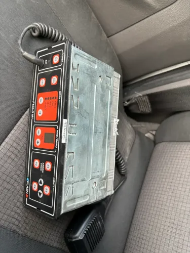 Flash F100-d M1 Modulo Amplificador Giroflex P/ Ambulâncias Preto