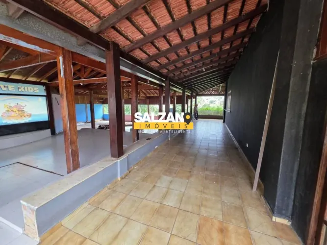 Chácara com 1 dormitório para alugar, 550 m² por R$ 13.000/mês - Barreiro - Taubaté/SP