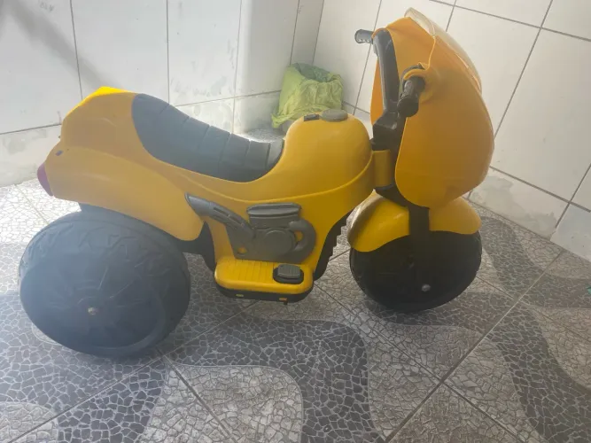 Moto infantil a Bateria recarregavel