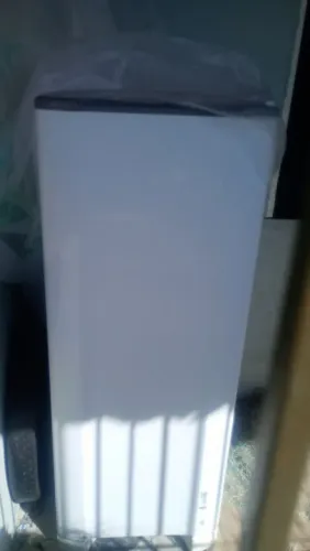 Geladeira que faz gelo