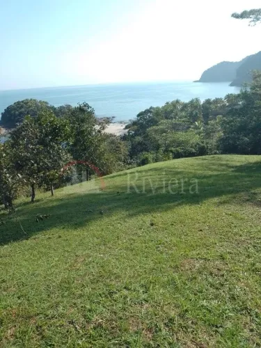 Terreno a Venda com Vista para o Mar em Toque Toque Grande