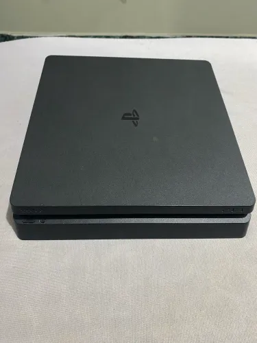 PlayStation 4 Slim 1TB