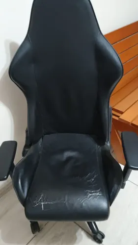 Cadeira gamer preta