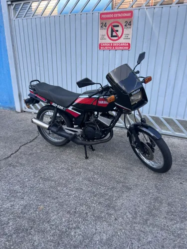 Rdz135 rx80 tt125 z50 st70 rd50 rd135 dt200 moto antiga monkey 