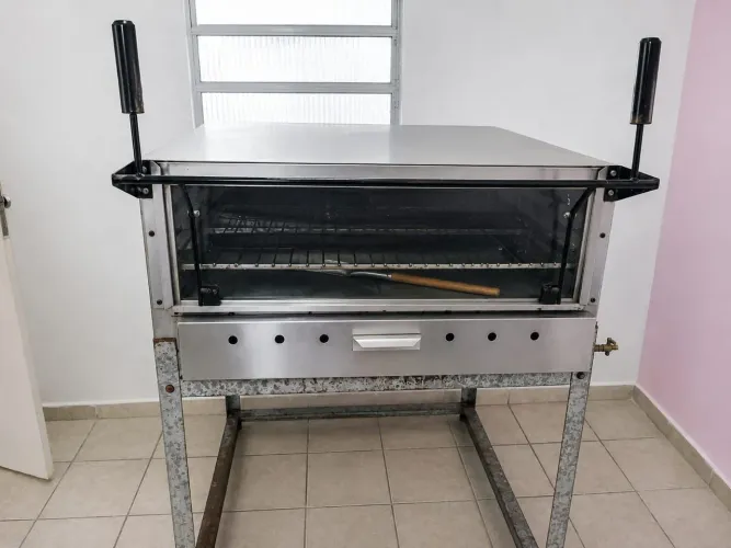 Vende-se forno industrial