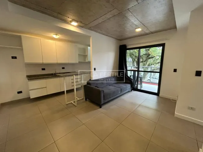 Apartamento com 2 Quartos, 1 Suíte, 59.48M², Aluguel de R$ 2.950 + Taxas - Prado Velho, Cu