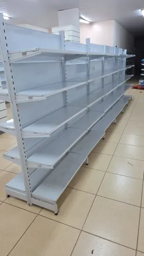 PRATELEIRAS DE AÇO
