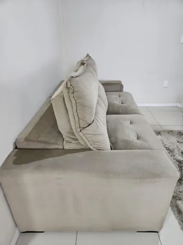Sofá Retrátil Bege