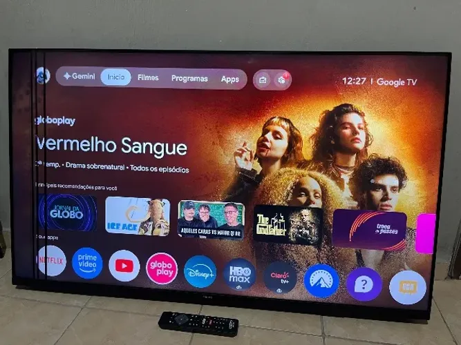 Smart TV Philips 50 4K (Com Listras)