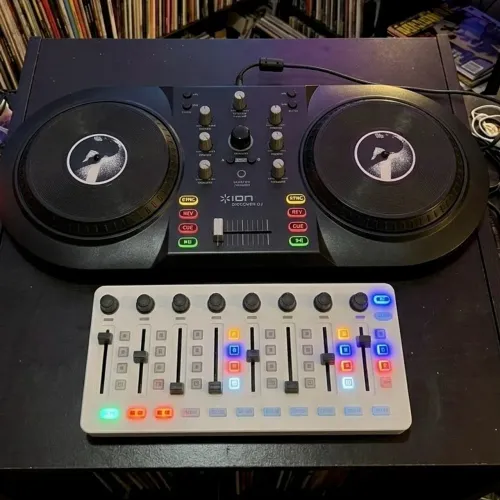 Kit de DJ Controladora ION Discover DJ + Controlador MIDI M-VAVE SMC-Mixer