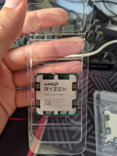 Processador AMD Ryzen 7 7700X, 5.4GHz Max Turbo Cache 40MB, AM5, 8 Núcleos Vídeo Integrado