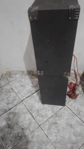 Par de caixa de 10 polegadas com ispansor pra ti ,obs: vendo os medio de 10 tbm .