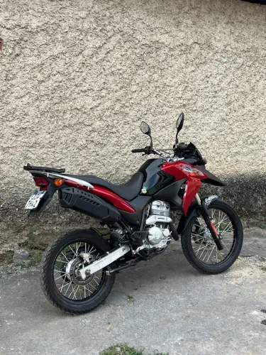 Vendo ou troco em xj6 ou hornet mais volta minha !