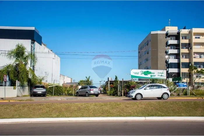 RS 020, terreno Gravatai RS, com 1936 m² com duas frentes. ( RS 020 e Avenida Dorival Cand