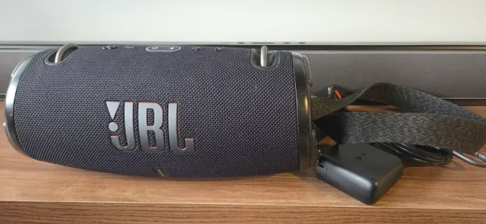 Caixa de som jbl xtreme