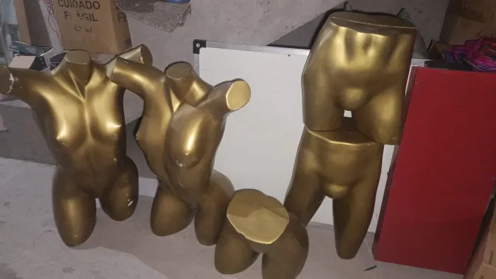 Vende-se Manequins