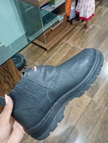 Bota bico de aço
