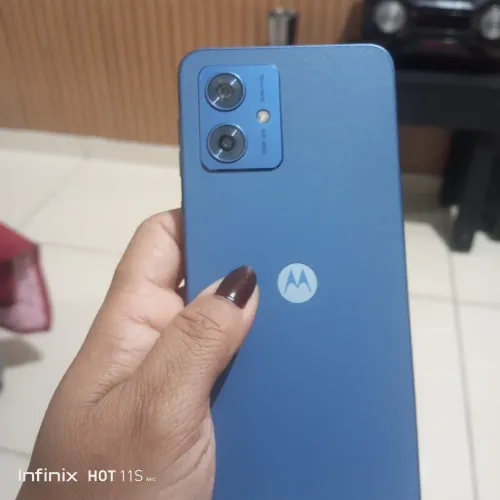 Moto G54 5G 256 gigas R$650