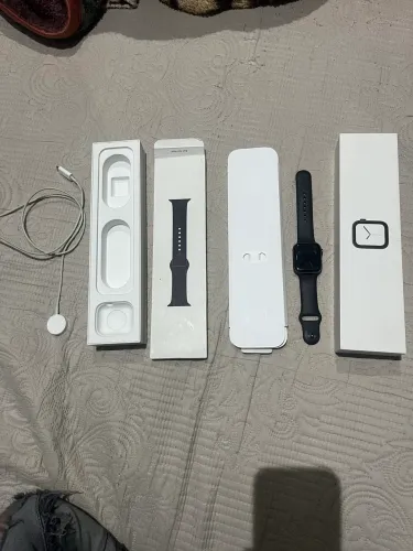 Apple Watch Series 4 44mm Preto