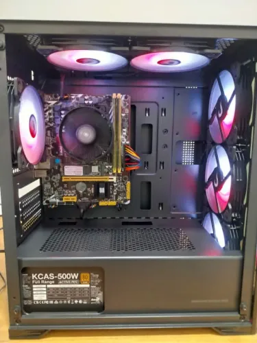 PC GAMER RYZEN 5 24000G