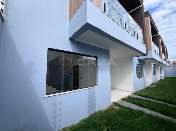Casa duplex em Jardim Atlântico