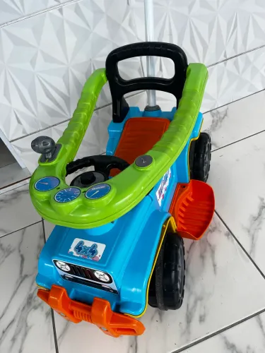 Carrinho de passeio para criança 