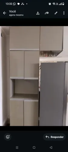Paneleiro planejado, bege acetinado 
