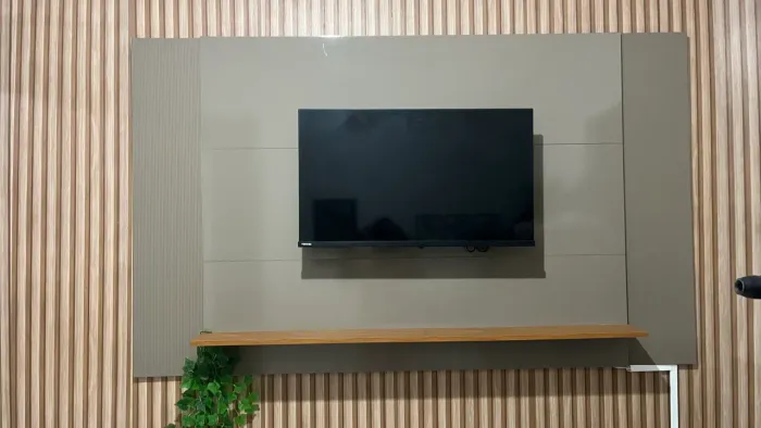 Tv novinha , e o painel ta disponível por 150