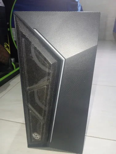 Gabinete Gamer TGT Carbon, Rainbow, Mid Tower (USADO SEM CAIXA, NAO FAÇO VALOR MENOR)
