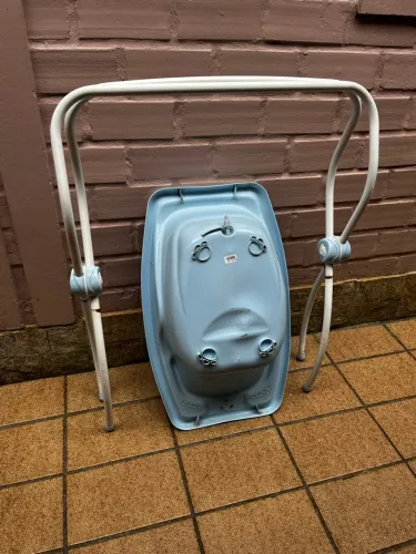Banheira de Bebe com suporte